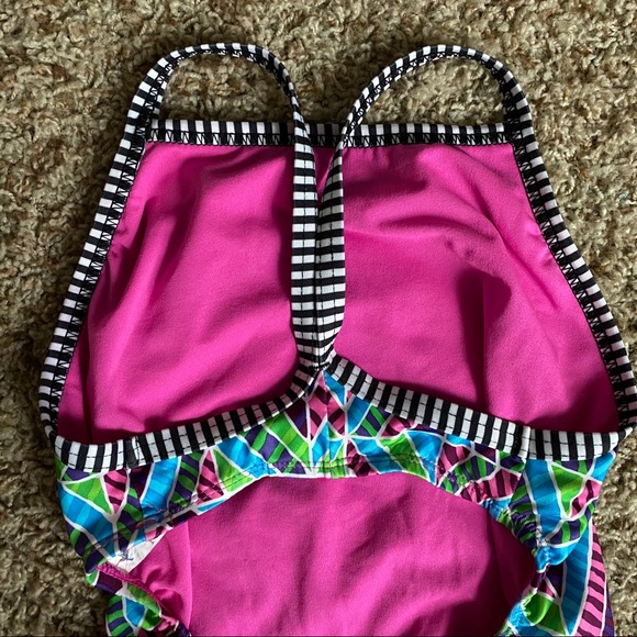 ✨ HOST PICK! ✨ Dolfin Uglies One Piece Geo Print - Picture 7 of 10